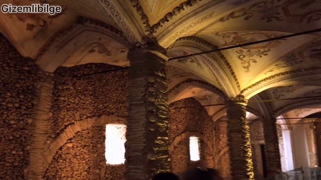 İNSAN KEMİKLERİYLE YAPILMIŞ BİR ŞAPEL-CAPELA DOS OSSOS