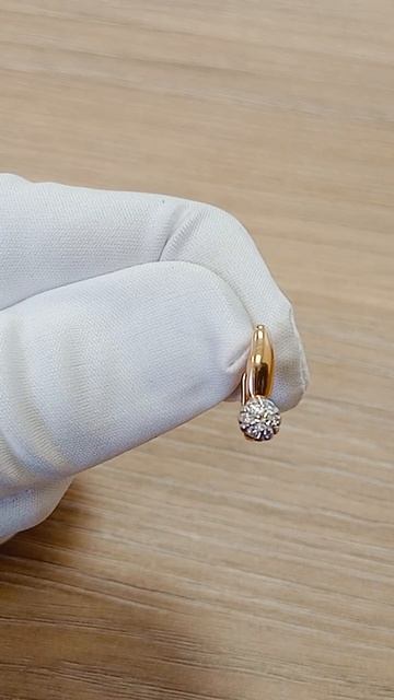 Золотые серьги 585 с бриллиантом #ювелирныеукрашения #золото #серьги