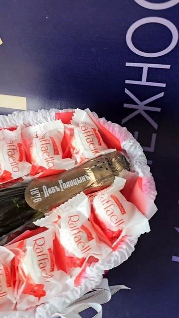 подарочки дамам.. #идеяподарочка #праздничек