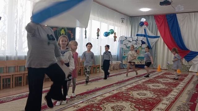 23 февраля это праздник больших и малых мужчин