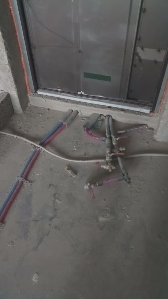 Инженерка в студии.
ЖК Байрес.