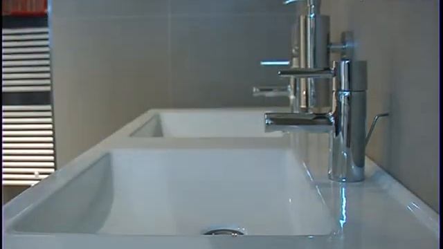 Grohe - Essence - Wastafelkraan met waste