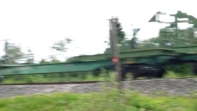 Тепловоз 2ТЭ10МК-3308 с грузовым поездом