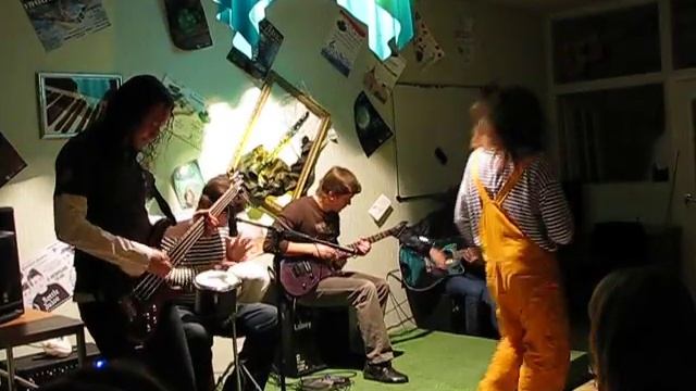 Бомбейские Шпингалеты "Санни" (live in Simferopol, 27mar2010)