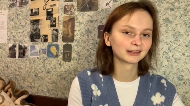 иду в музей, учебные будни, вяжу кардиган