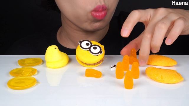 ASMR YELLOW DESSERT | MANGO GUMMY, MINIONS MACARON, PEEPS MARSHMALLOWS | 노란색디저트 | 미니언즈마카롱