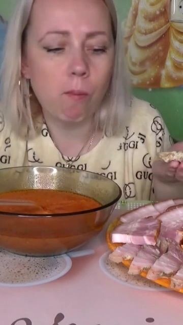 #мукбанг #mukbang #еда морковка с чесноком борщ