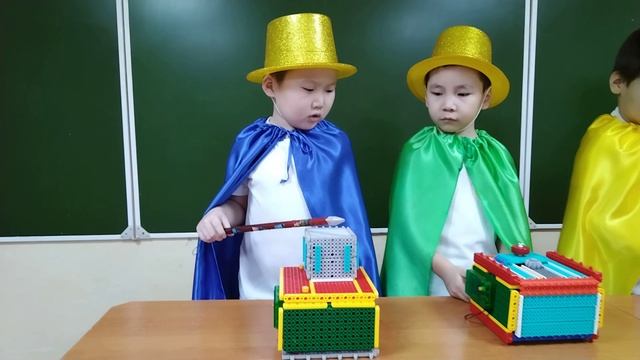 Роботы помощники фокусникам