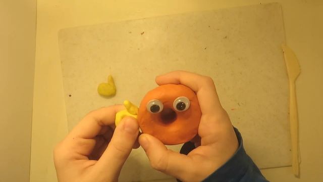 Начало. Лепим пончик.