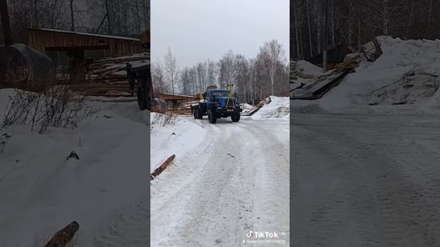 Урал Кран выезд с установкой.mp4