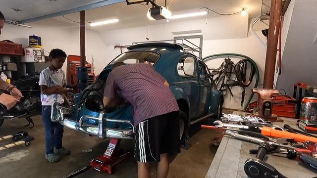 Porsche 912 Engine Rebuild - Part 3, Engine Removal
