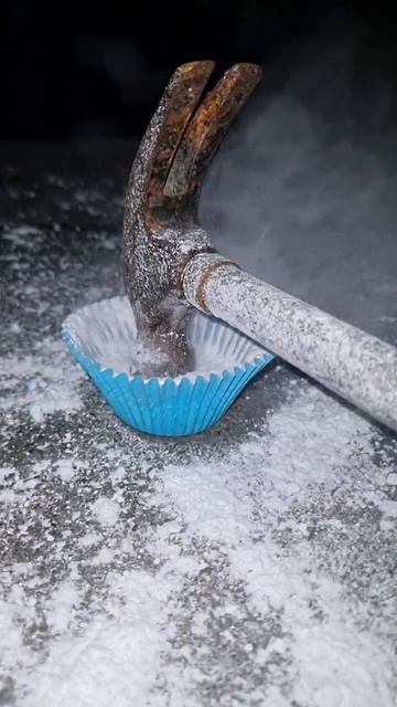 Hitting stuff in slow motion .... no3 icing sugar