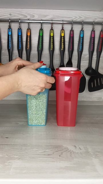 Контейнер для сыпучих Гигант Tupperware.mp4