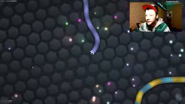 SLITHER.IO РАЗМЕР ЧЕРВЯКА ИМЕЕТ ЗНАЧЕНИЕ !