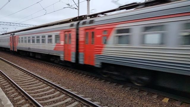 11 марта 2025 г. Электропоезд ЭТ2М-128 Следует с резервом Обухово