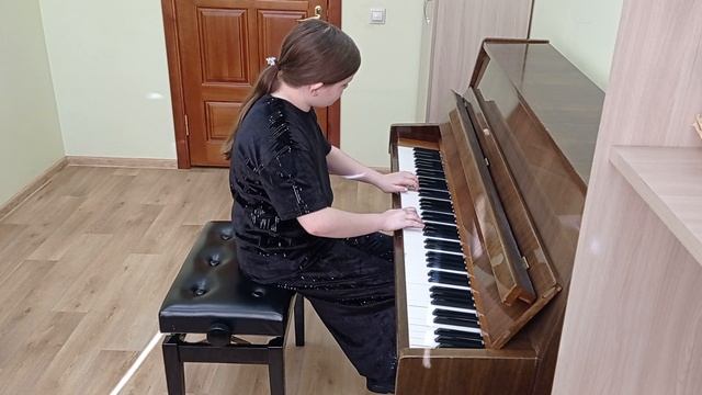 Эмиш Юлия, 11 лет И. С. Бах Менуэт