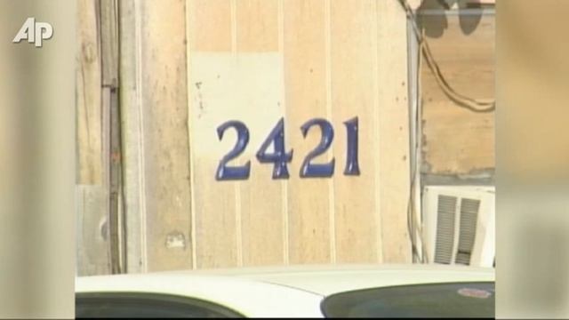 Police: 2 Nebraska Boys Kept in Wire Dog Kennel