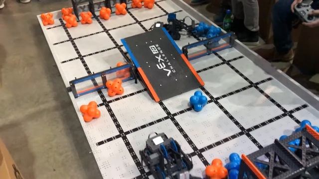 Robotiada 2017 Vilnius VEX IQ crossover competition Finalas Šiaulių "Juventos" progimnazija 2 vieta