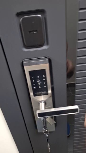 установка умного замка15.51.18