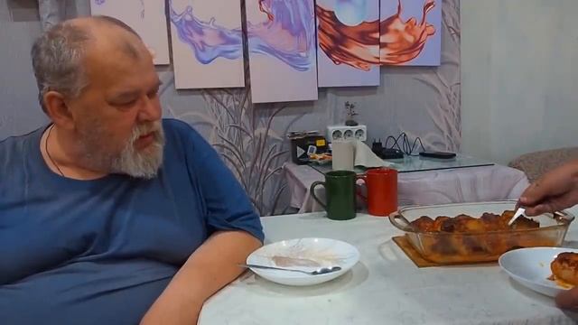 Сибирь Деревня ПОДВАЛ ИЛЬИЧА Кушаем с мамой домашнее печенье Супер мощный огород Жара в июле УЖИНАЕМ