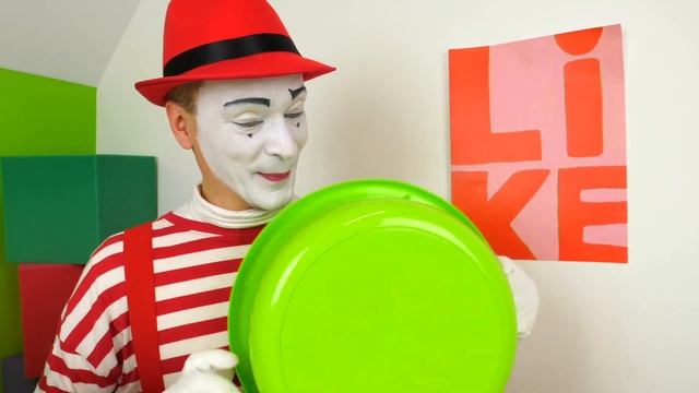 Смешные видео куклы - Купаем БЕБИ БОН! Как Мама  для Пупса! - Весёлые игры дочки матери с Baby Born