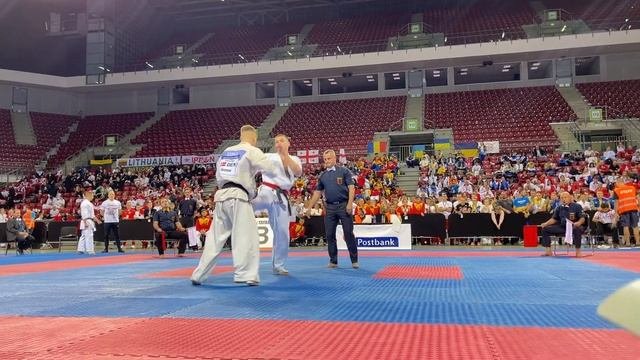 WKO U21 EC, Final -80 Samuel Hallas (Denmark) - Denys Ladoshkyn (Ukraine, Aka)