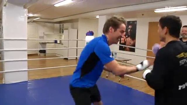 Emil Hegle Svendsen fights with the best Norwegian boxer