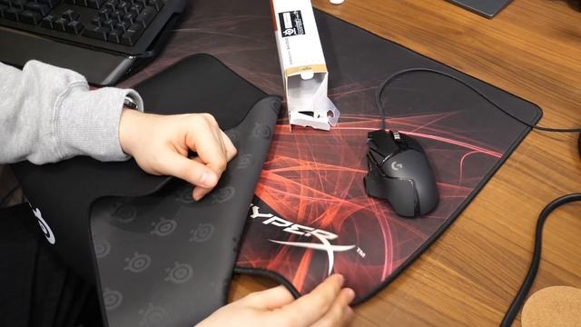 【steelseries QcK Edge】「マウスパッドはデカけりゃ最強」そう思ってた時期が僕にもありました