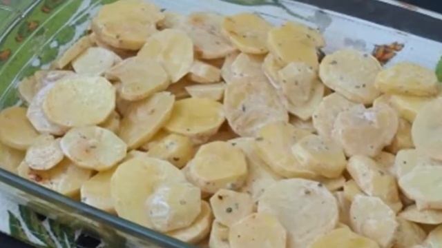Запеченная картошка с фаршем и кабачками. Невероятно вкусно