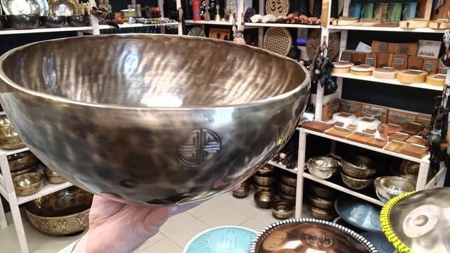 Кованая поющая чаша Full Moon antique ( 28 см, нота: Соль #, 108 Гц) /Singing Bowl / shamanic.mosco
