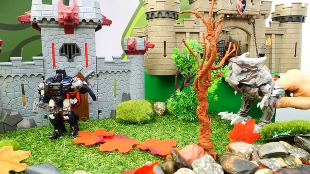 Роботы Трансформеры - Прокачка Автобота Оптимуса Прайма! - Игры битвы. Видео игрушки для мальчиков