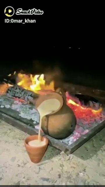 Ya kia baat ha aj ki chandni mai  😍