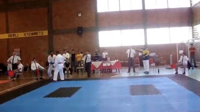 Dion Martinez vs xxx b Campeonato Estadual de Karate 2013 FGK