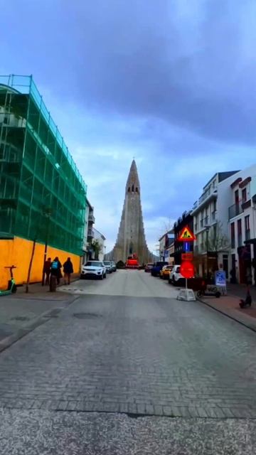 What a cool church ⛪️ #church #religion #timelapse #bells #reykjavik