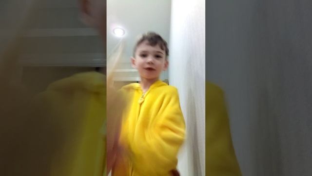 VID_20250313_192404.mp4