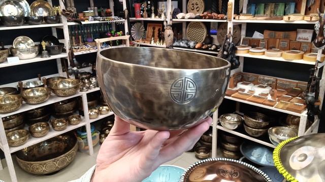 Кованая поющая чаша Full Moon antique ( 16 см, нота: Си, 246 Гц ) / Singing Bowl / shamanic.moscow
