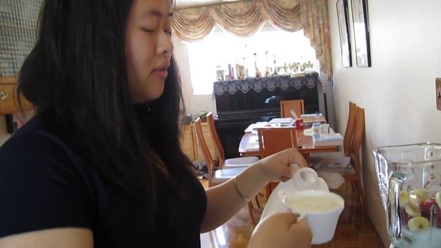 HOW 2 MAKE SMOOTHIES!