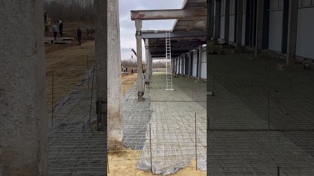 Бетонный промышленный пол в навесной зоне у овощехранилища