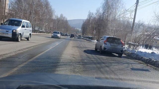 По городу весеннему!