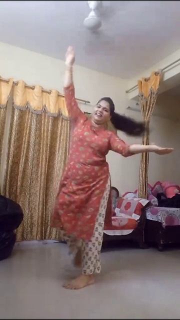 Desi Village Housewife Amazing Dance