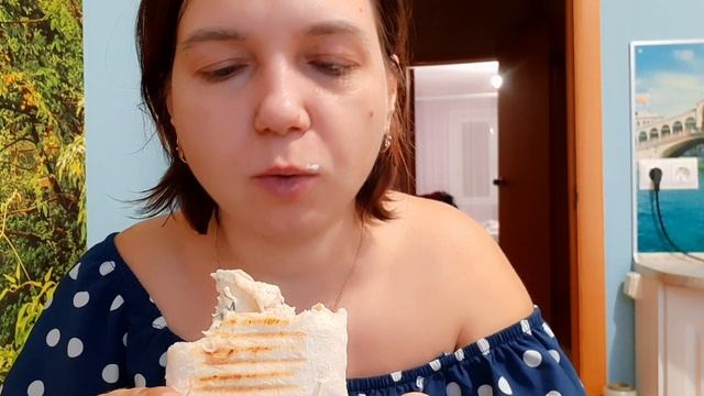 МУКБАНГ 🔥 САМАЯ ВКУСНАЯ СОЧНАЯ ШАВУХА В МОЕЙ ЖИЗНИ ЧТО Я ПРОБОВАЛА 🌯🌯🌯