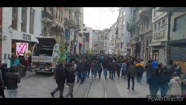 Move in/on Beyoğlu -Taksim (İstanbul)