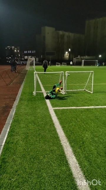 Футбольная школа Динамо им. Л. И. Яшина.
Липецк
Алексей 10 лет
Лев 8 лет.
Тренер Зайцев А. П