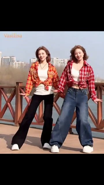 Девушки 🥰 Танцы