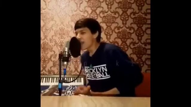 Акмаль Холходжаев потряс  весь мир! Поёт окутала меня-половина моя!
