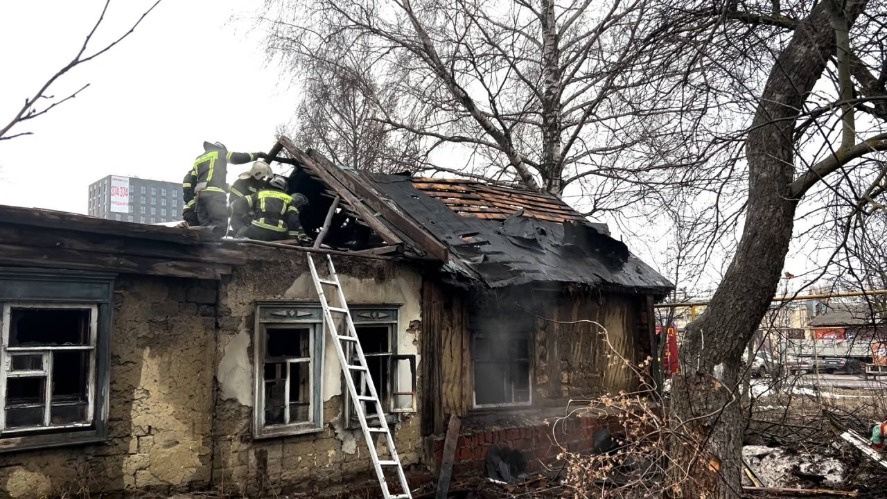 Пожар в нежилом доме