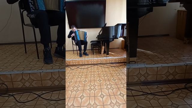 "Сниться ночами париж" А.Куклин ,исполняет Джуган Вадим