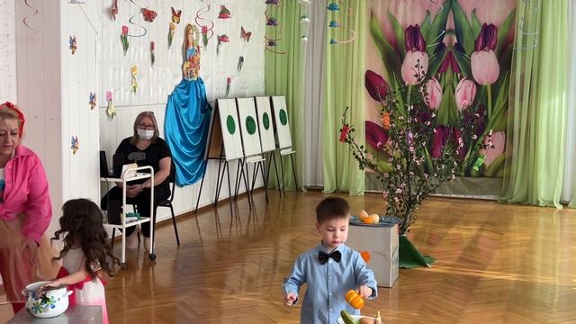 8 марта утренник Танюши д/с 300