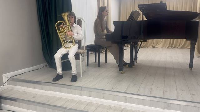 Дж. Фрескобальди "Прелюдия и токката", В. Косенко "Скерцино"