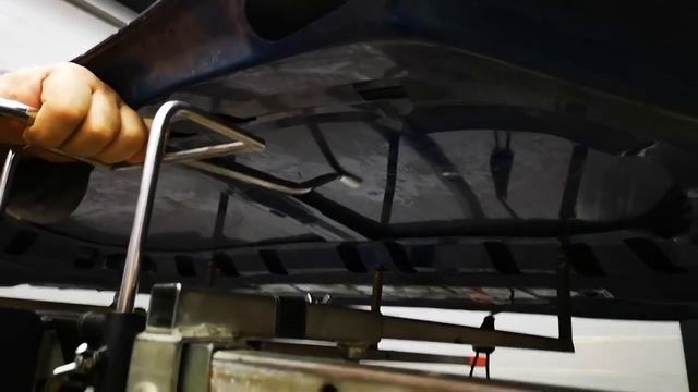 Alligator-PDR tools Flat tip tool demonstration at PDR technician school in Russia